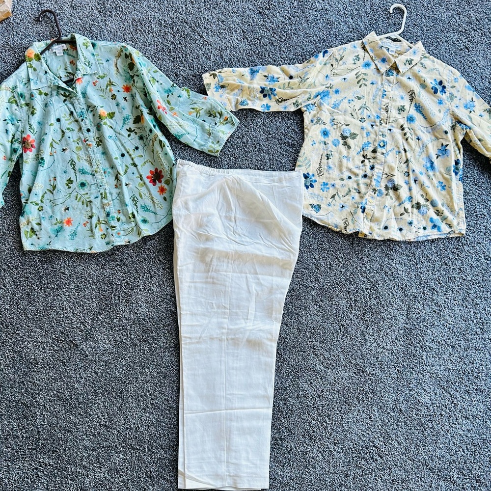 Coldwater Creek Bulk with Mint Floral Button-Up Shirts with White Pants